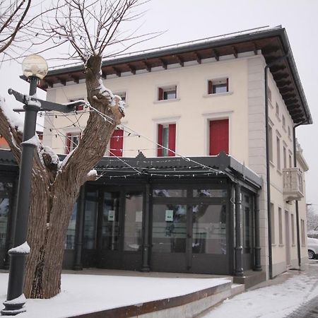 فندق La Locanda Alla Stazione Ponte nellʼAlpi المظهر الخارجي الصورة